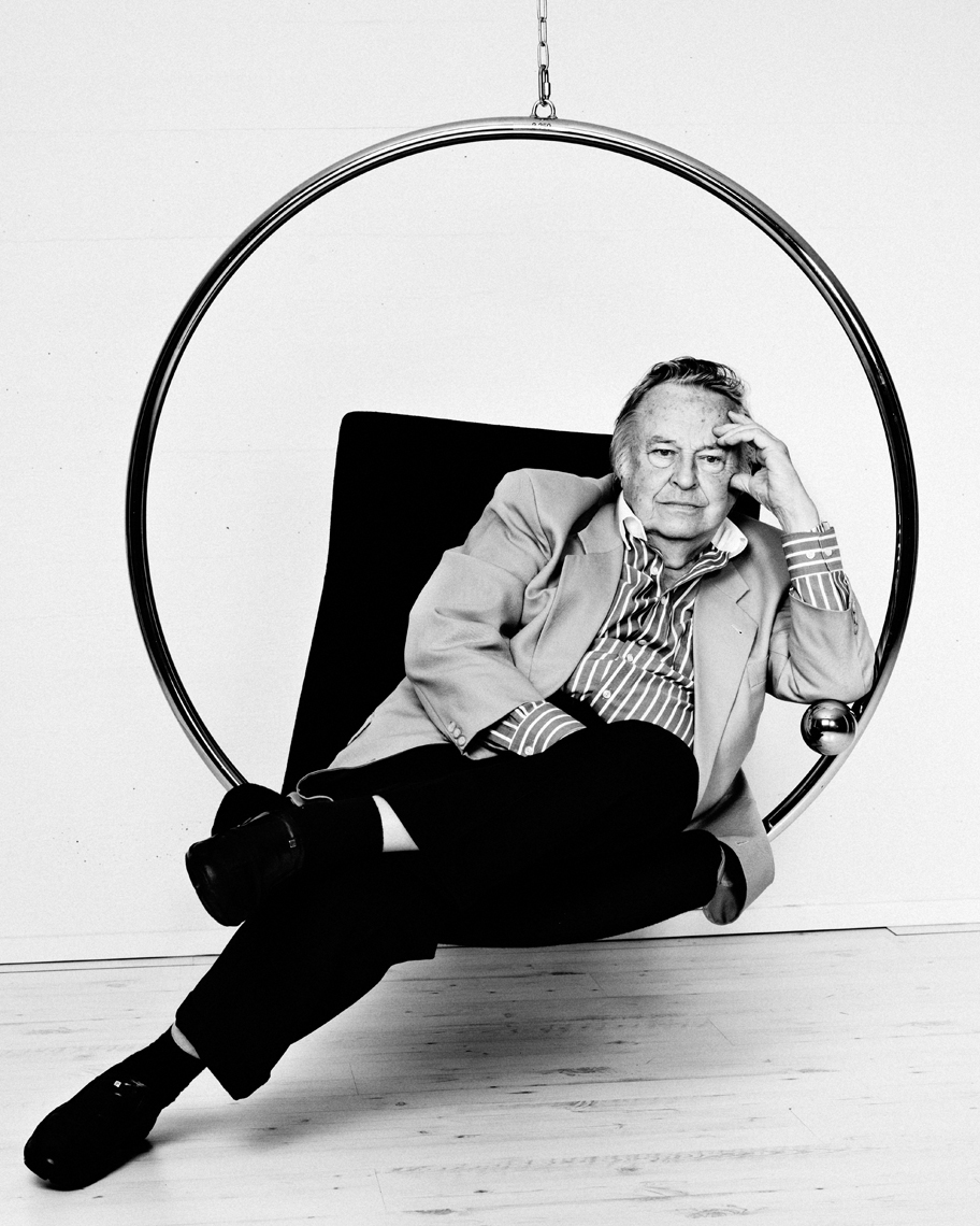 Eero Aarnio // Photographer: Aki-Pekka Sinikoski